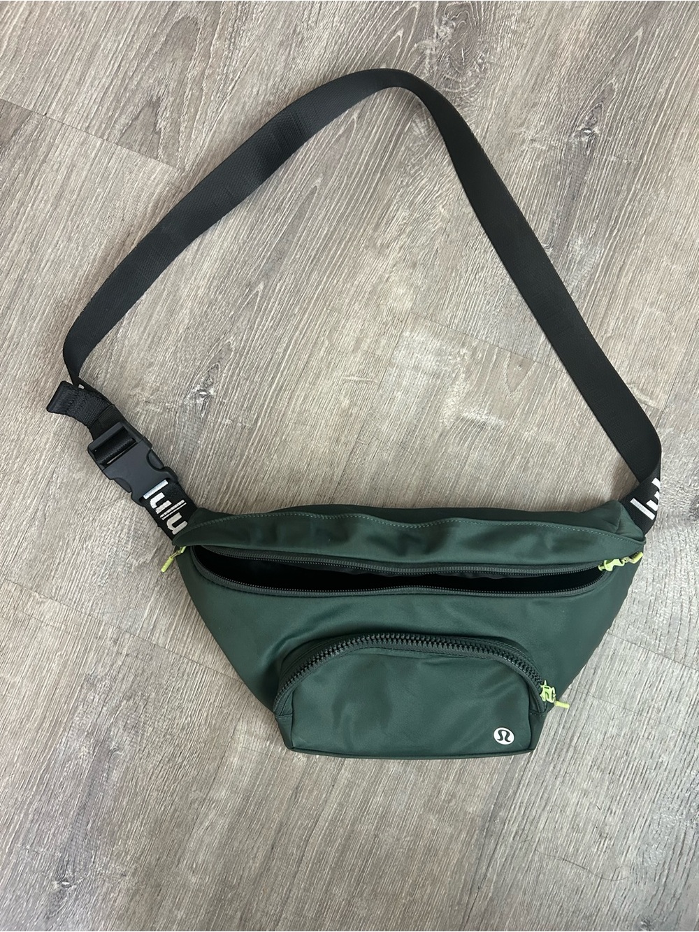 lululemon athletica Dark Green & Black Belt Bag